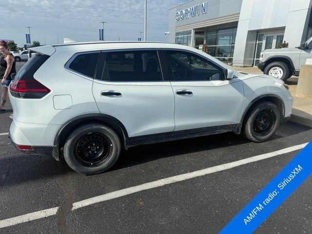 Used 2018 Nissan Rogue S FWD image 2