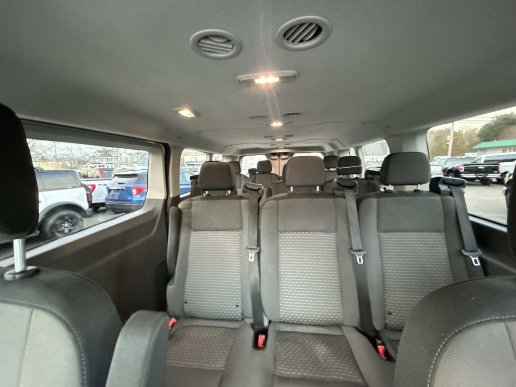 Used 2023 Ford Transit 350 XLT image 23