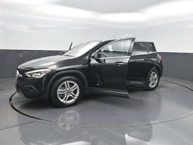 Used 2021 Mercedes-Benz GLA 250 4MATIC w/ Premium Package image 38