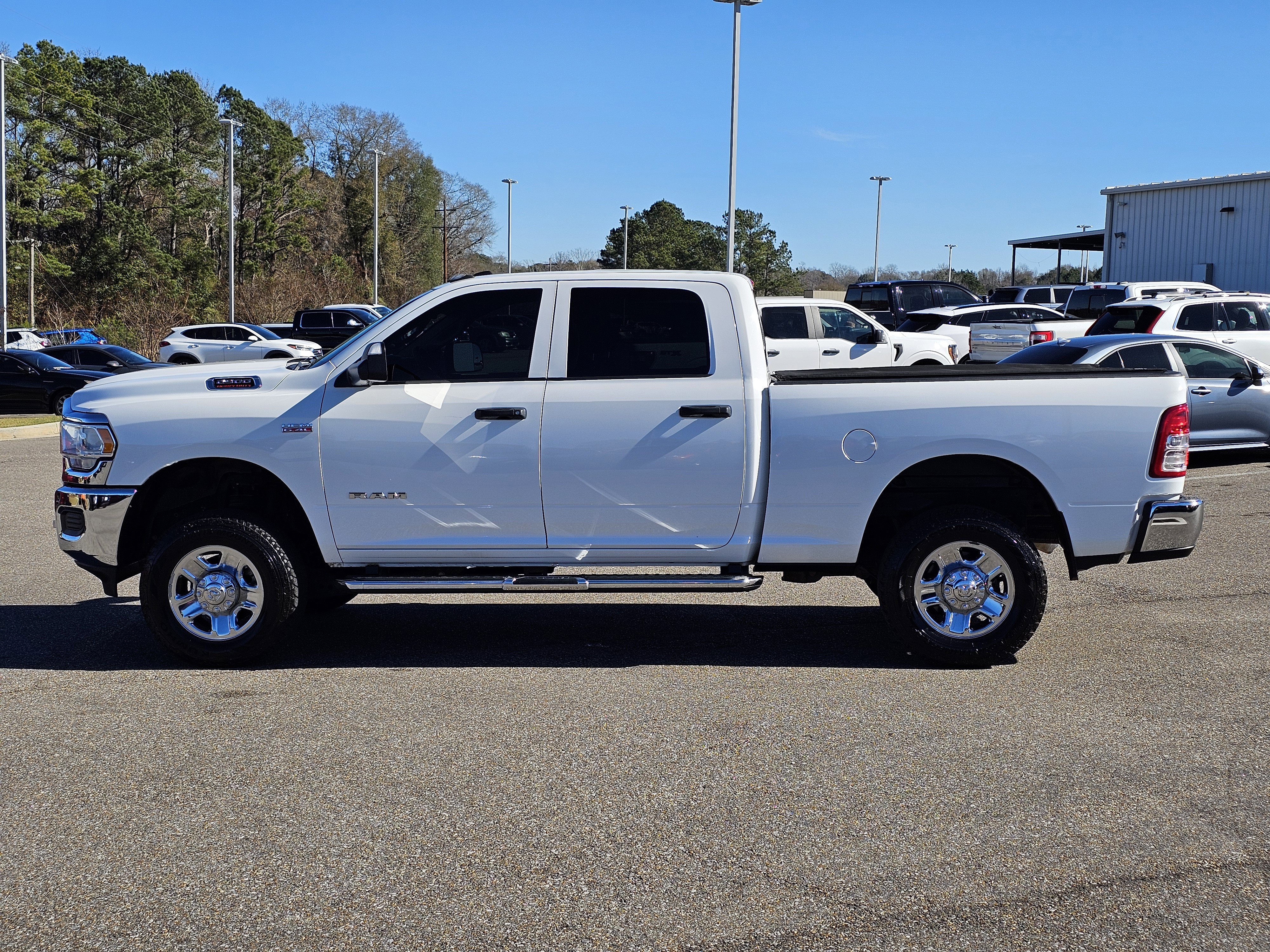 Used 2020 RAM 2500 Tradesman w/ Chrome Appearance Group image 14