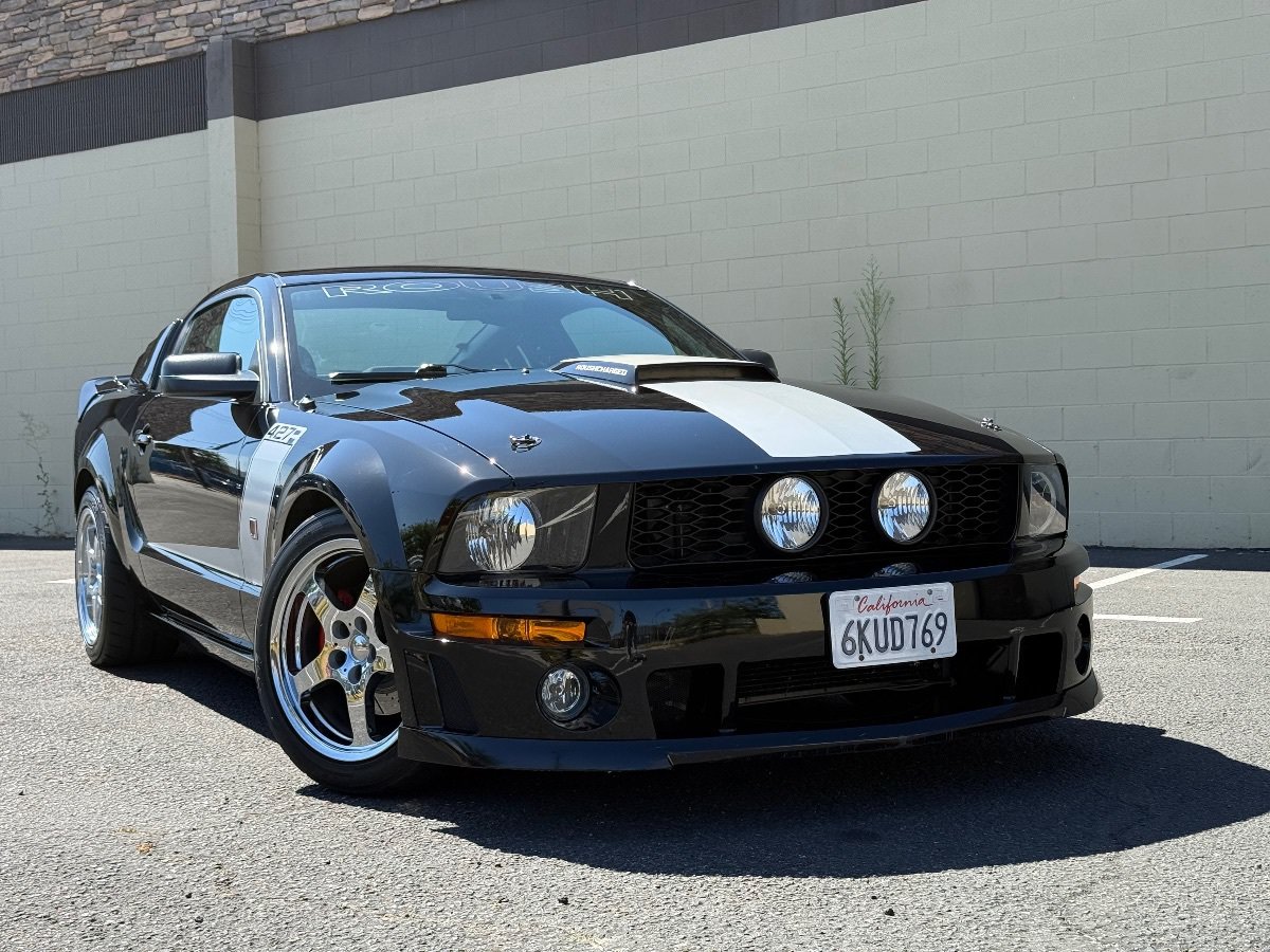 Used 2007 Ford Mustang GT RWD image 2