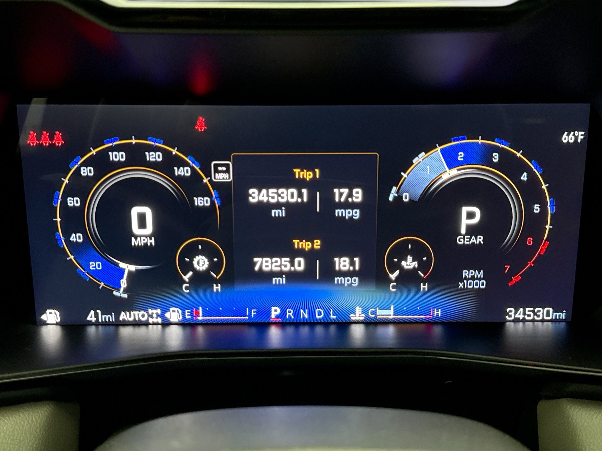 Used 2024 Chevrolet Colorado ZR2 w/ ZR2 Convenience Package III image 13