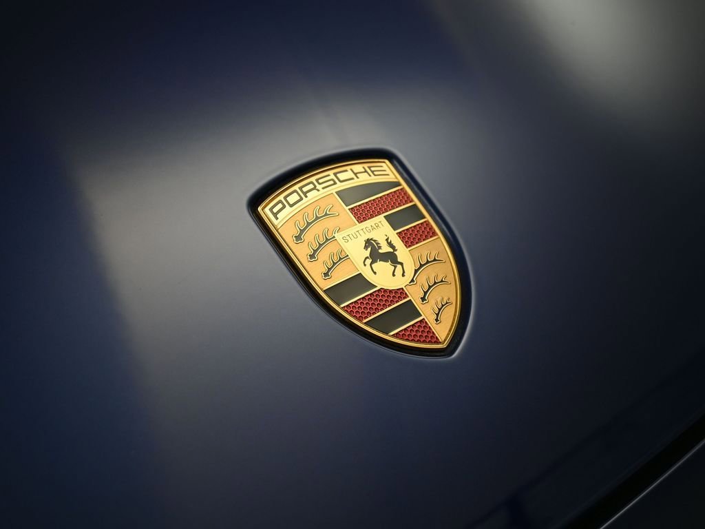 Certified 2024 Porsche Macan 4 Electric image 13