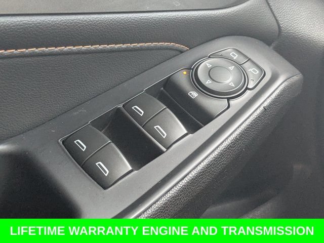 Used 2021 Chevrolet Traverse LS FWD image 25