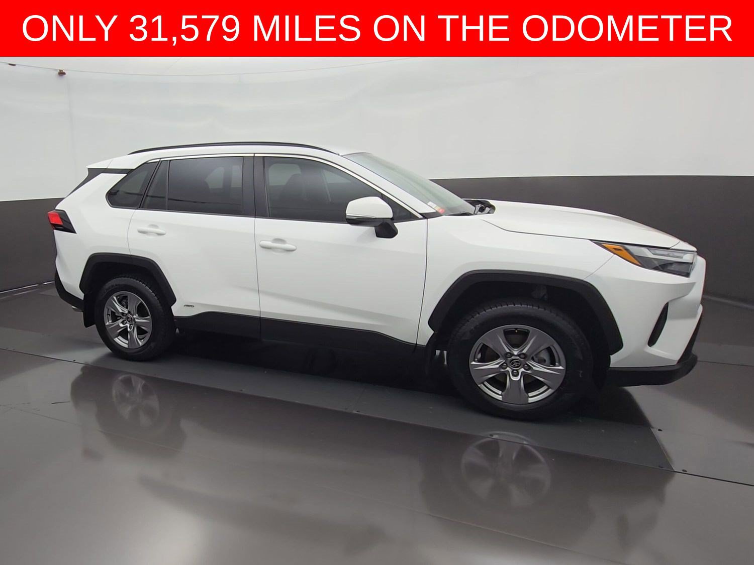 Used 2024 Toyota RAV4 XLE AWD/4WD image 11
