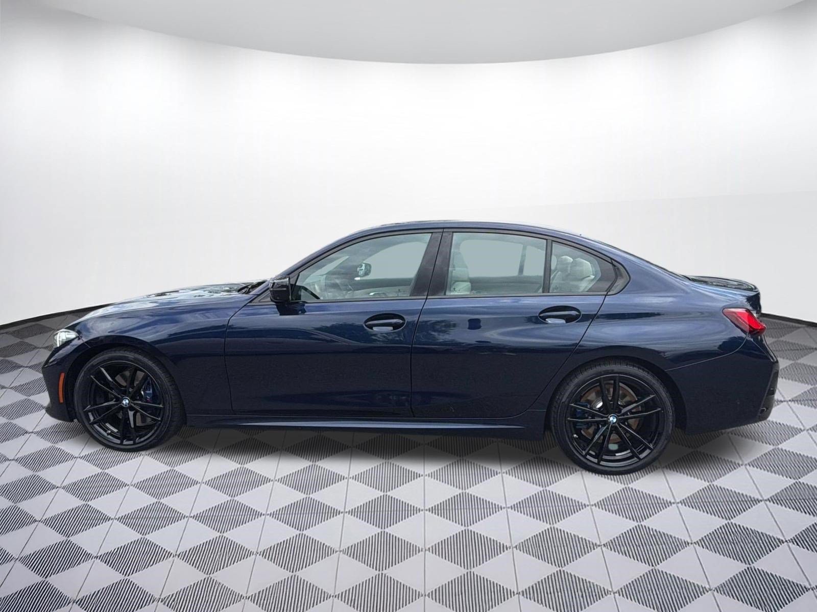 Used 2023 BMW M340i RWD image 2
