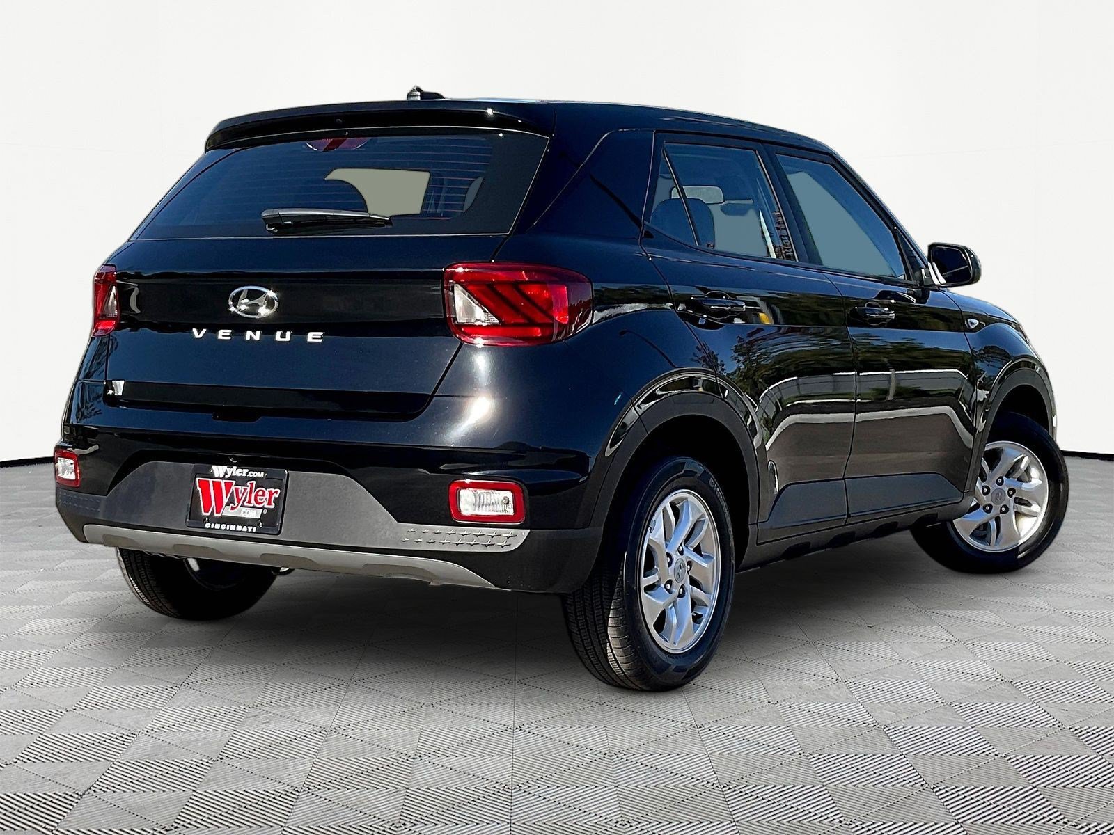 New 2026 Hyundai Venue SE FWD image 7