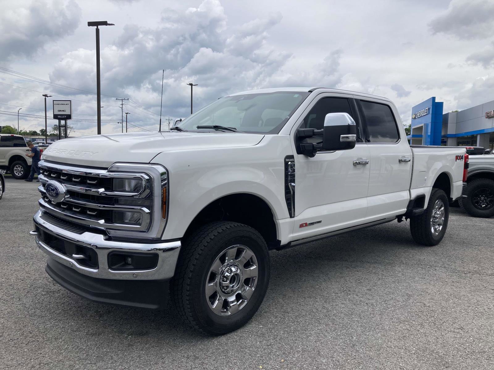 Used 2024 Ford F350 King Ranch w/ Chrome Package image 5