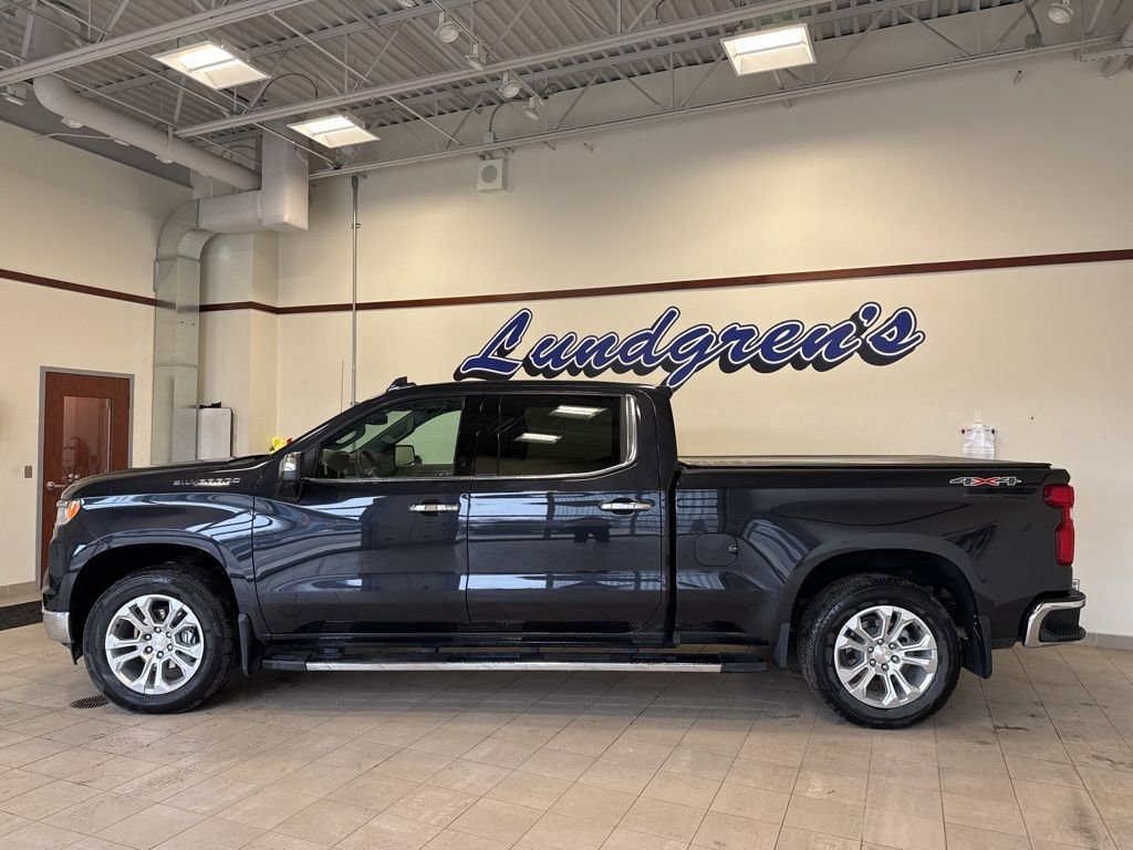 Used 2024 Chevrolet Silverado 1500 LTZ w/ LTZ Premium Package image 2