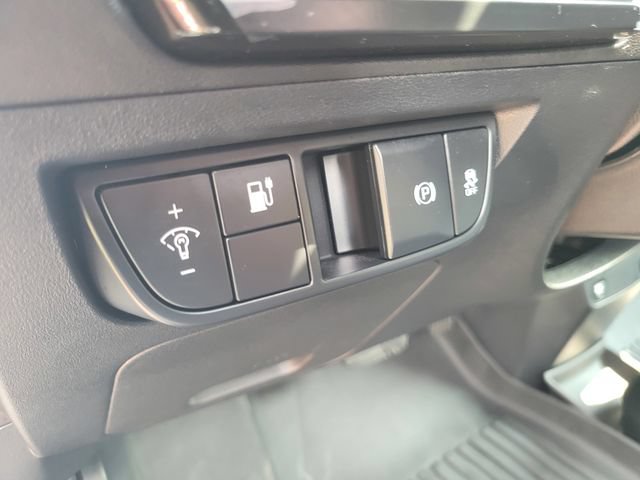 Used 2024 Kia EV6 Light RWD image 17