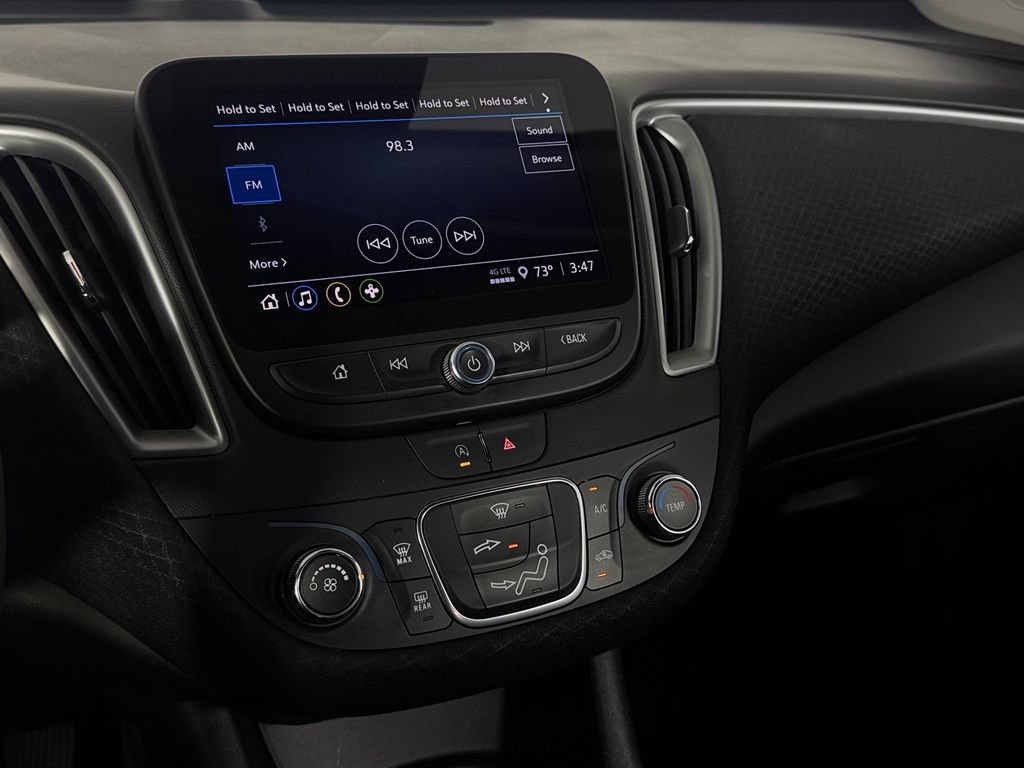 Used 2025 Chevrolet Malibu RS FWD image 16