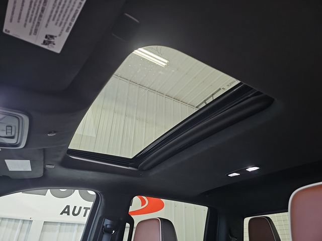 Used 2024 GMC Sierra 3500 Denali Ultimate AWD/4WD image 21