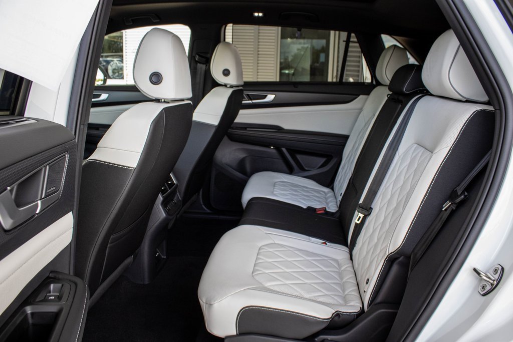 New 2025 Volkswagen Atlas Cross Sport SEL Premium R-Line image 51