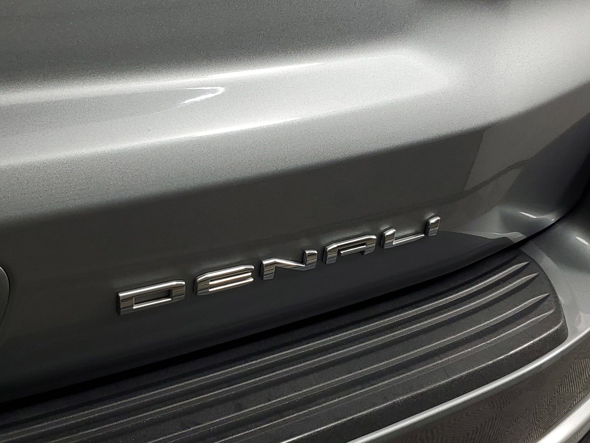 Used 2023 GMC Yukon Denali image 20