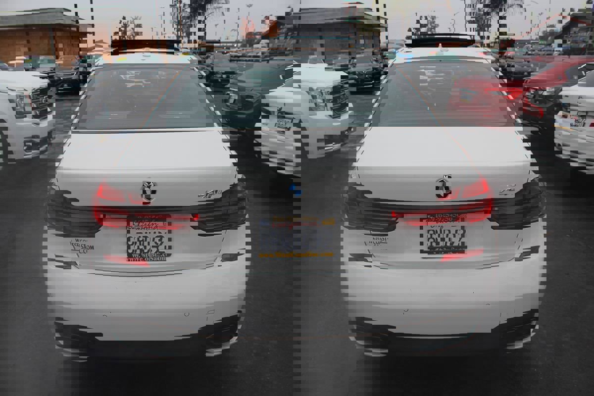 Used 2018 BMW 740i image 6