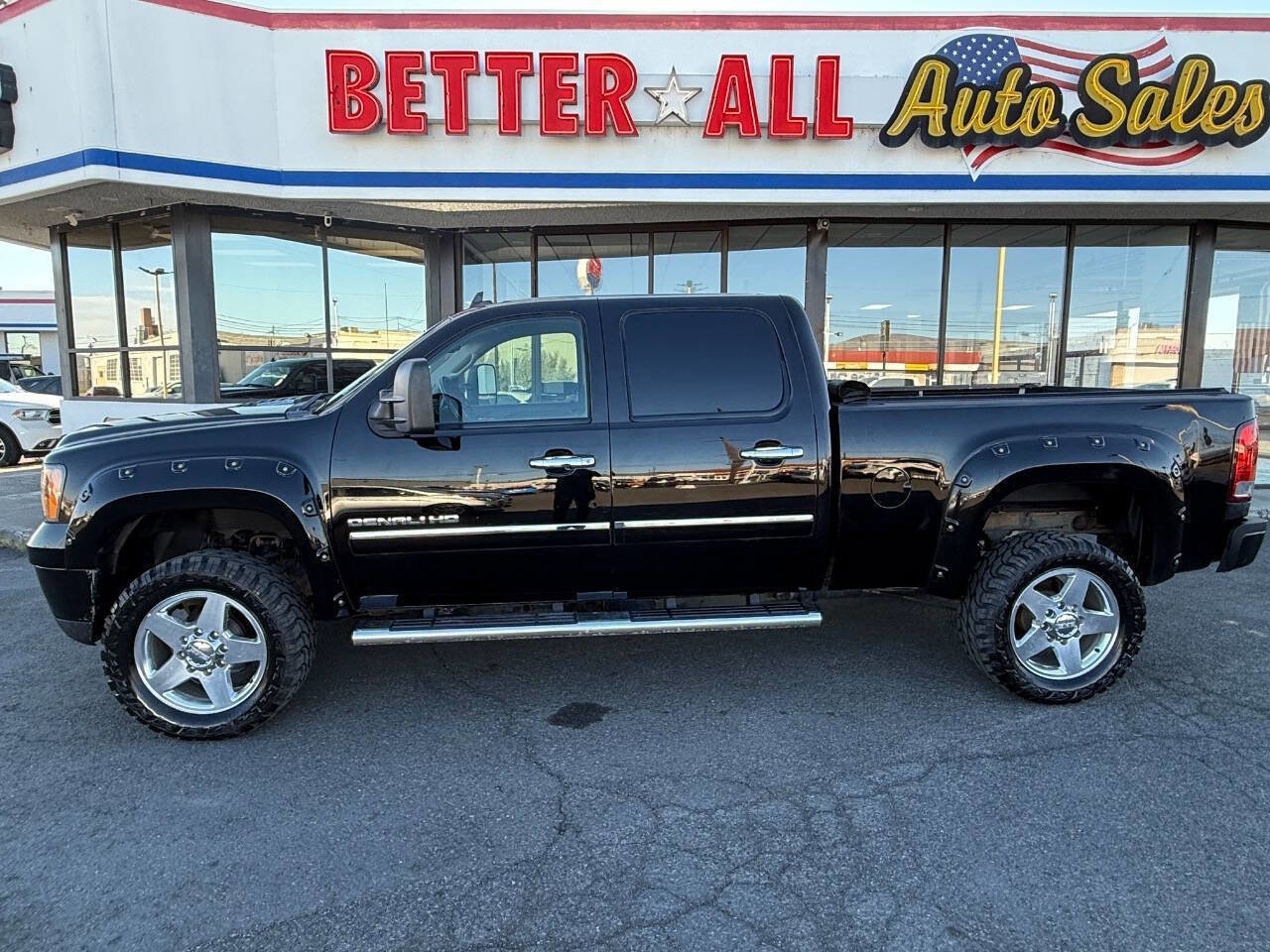 Used 2013 GMC Sierra 2500 Denali AWD/4WD image 4