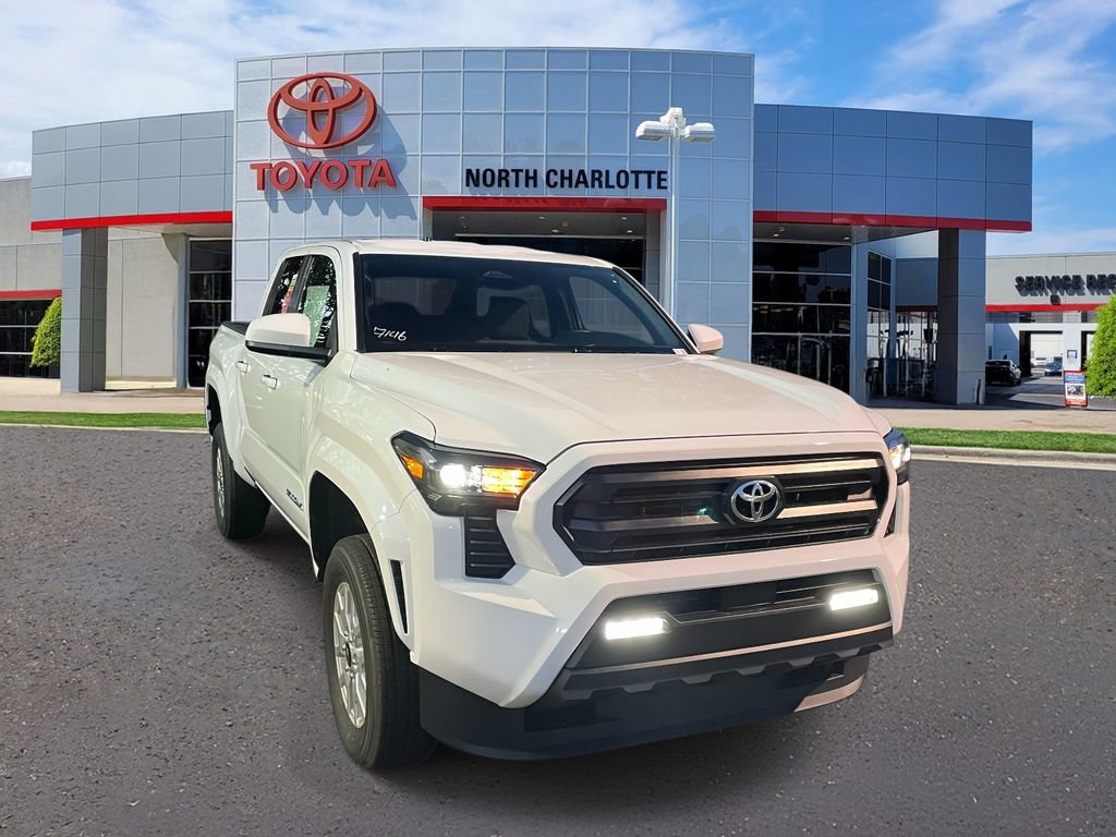 New 2025 Toyota Tacoma SR5