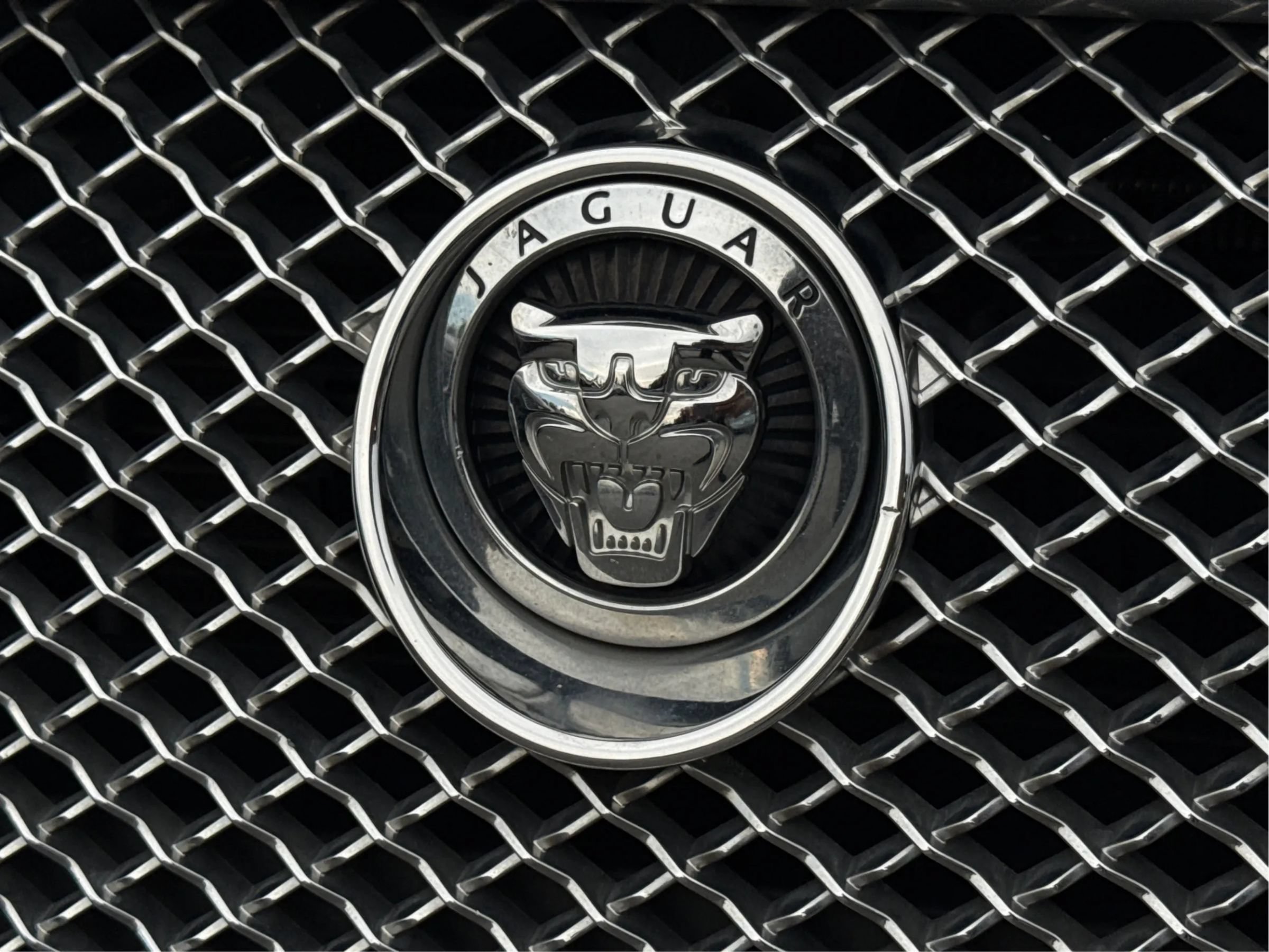 Used 2013 Jaguar XF 3.0 RWD image 48
