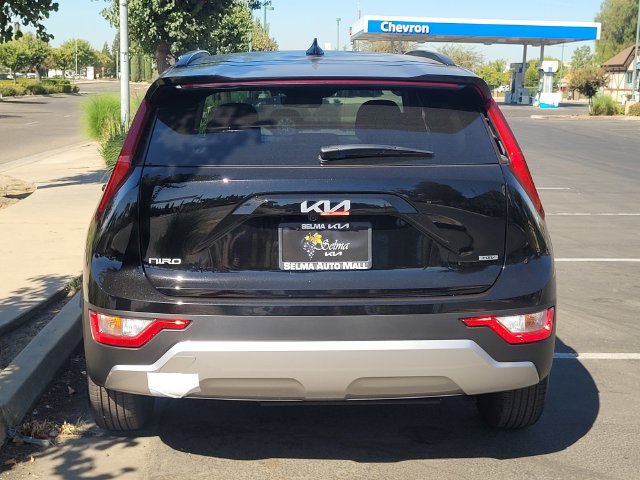 New 2026 Kia Niro LX FWD image 5