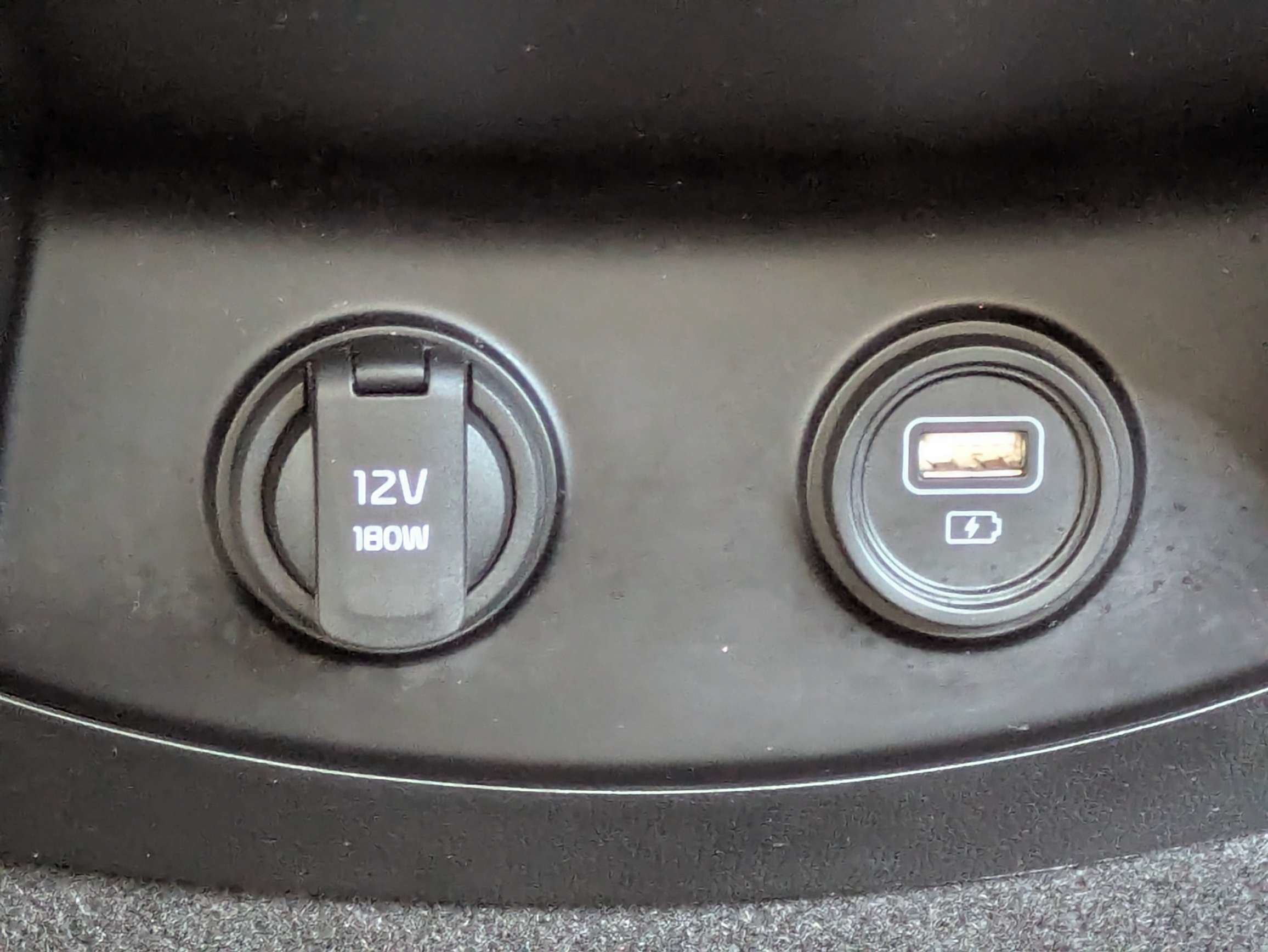 Certified 2023 Kia Sorento EX FWD image 22