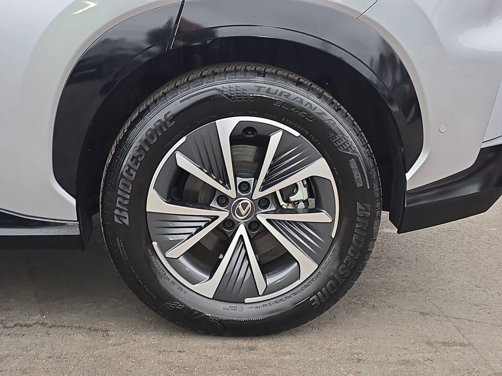 Used 2023 Lexus RZ 450e Premium w/ Technology Package image 37