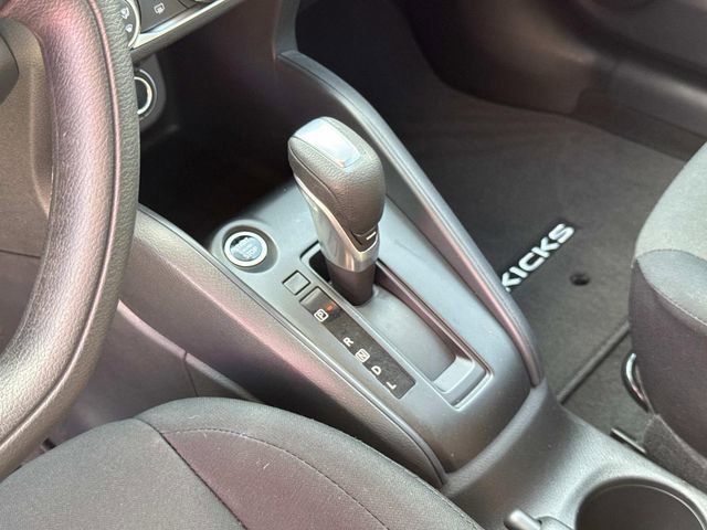 Certified 2025 Nissan Kicks Play S image 31