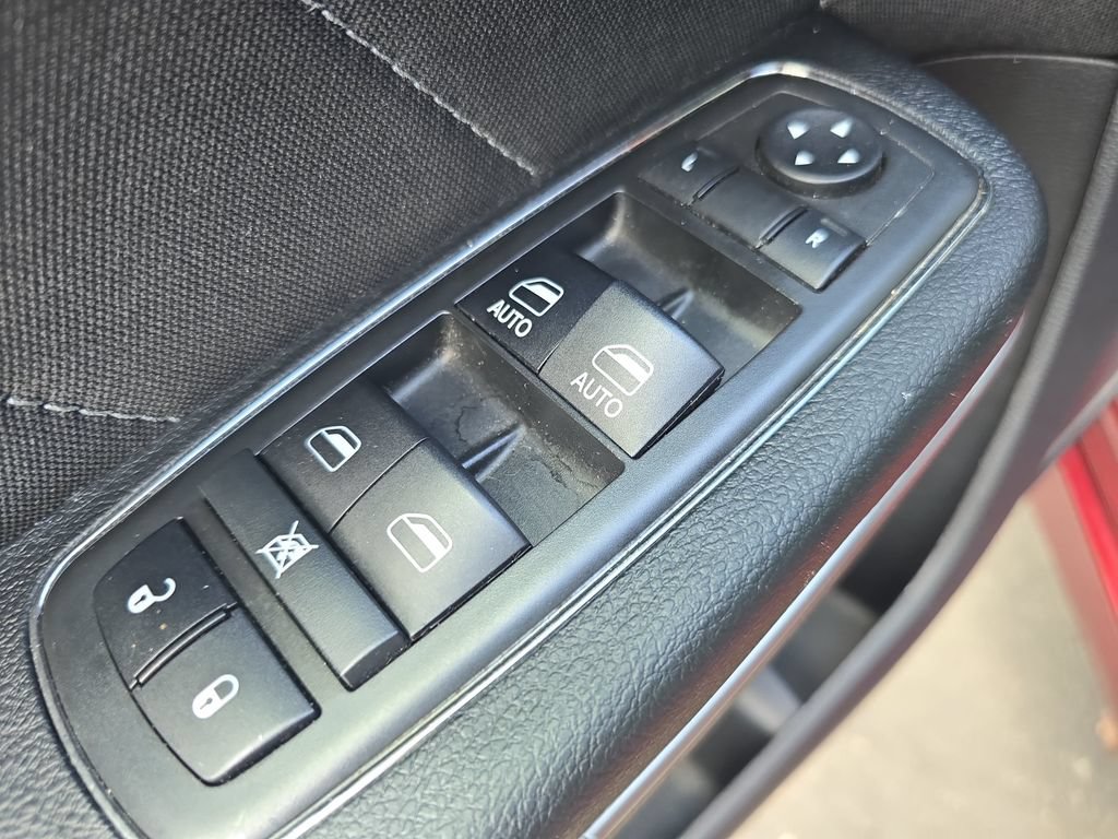 Used 2018 Dodge Charger R/T Scat Pack w/ Dynamics Package RWD image 28