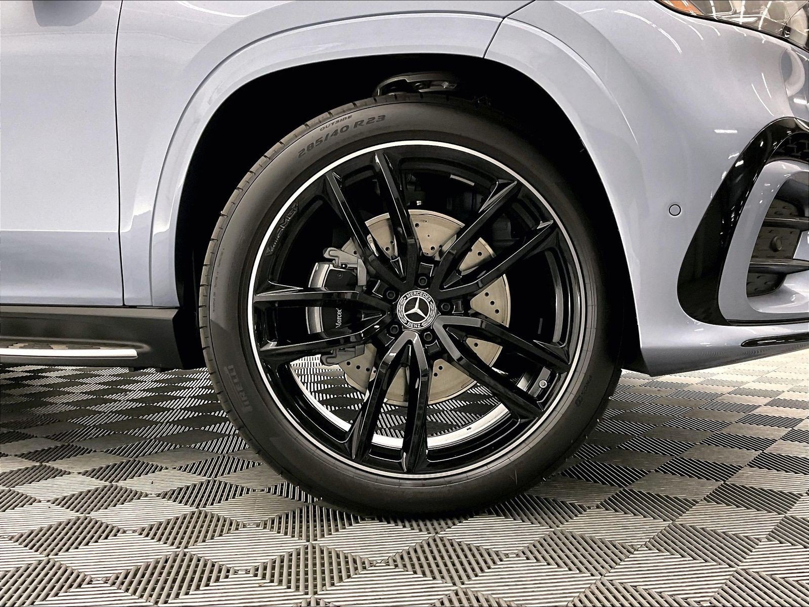 New 2026 Mercedes-Benz GLS 580 4MATIC image 10