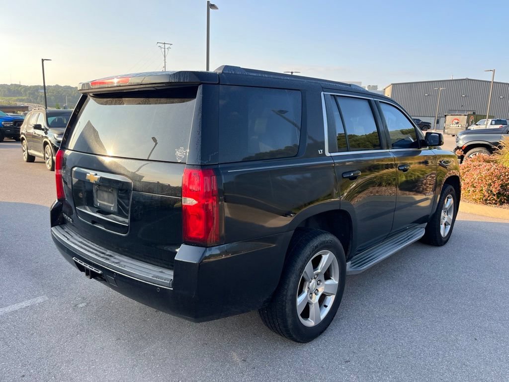 Used 2015 Chevrolet Tahoe LT w/ Luxury Package RWD image 3