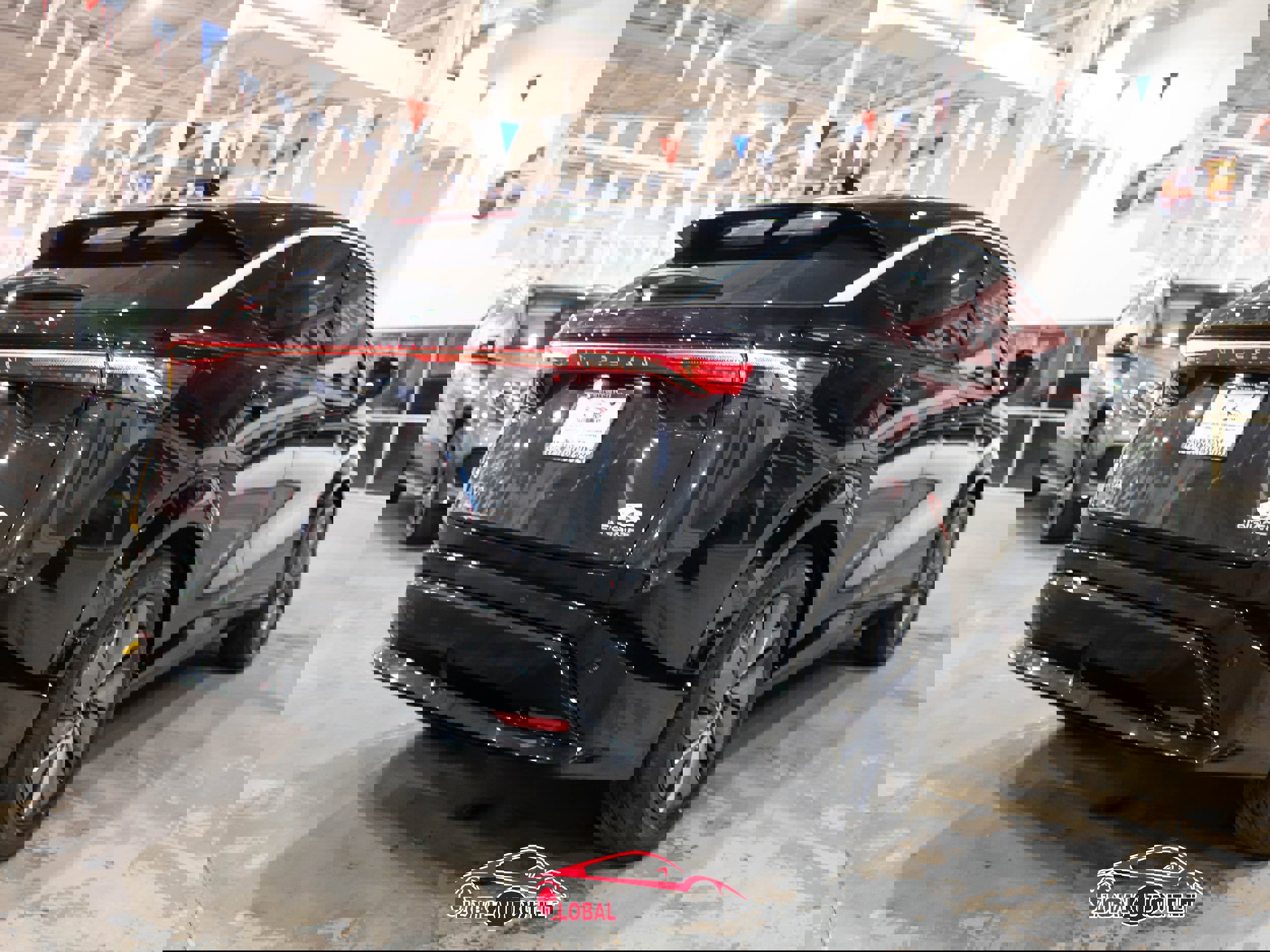 Used 2023 Nissan Ariya FWD image 7