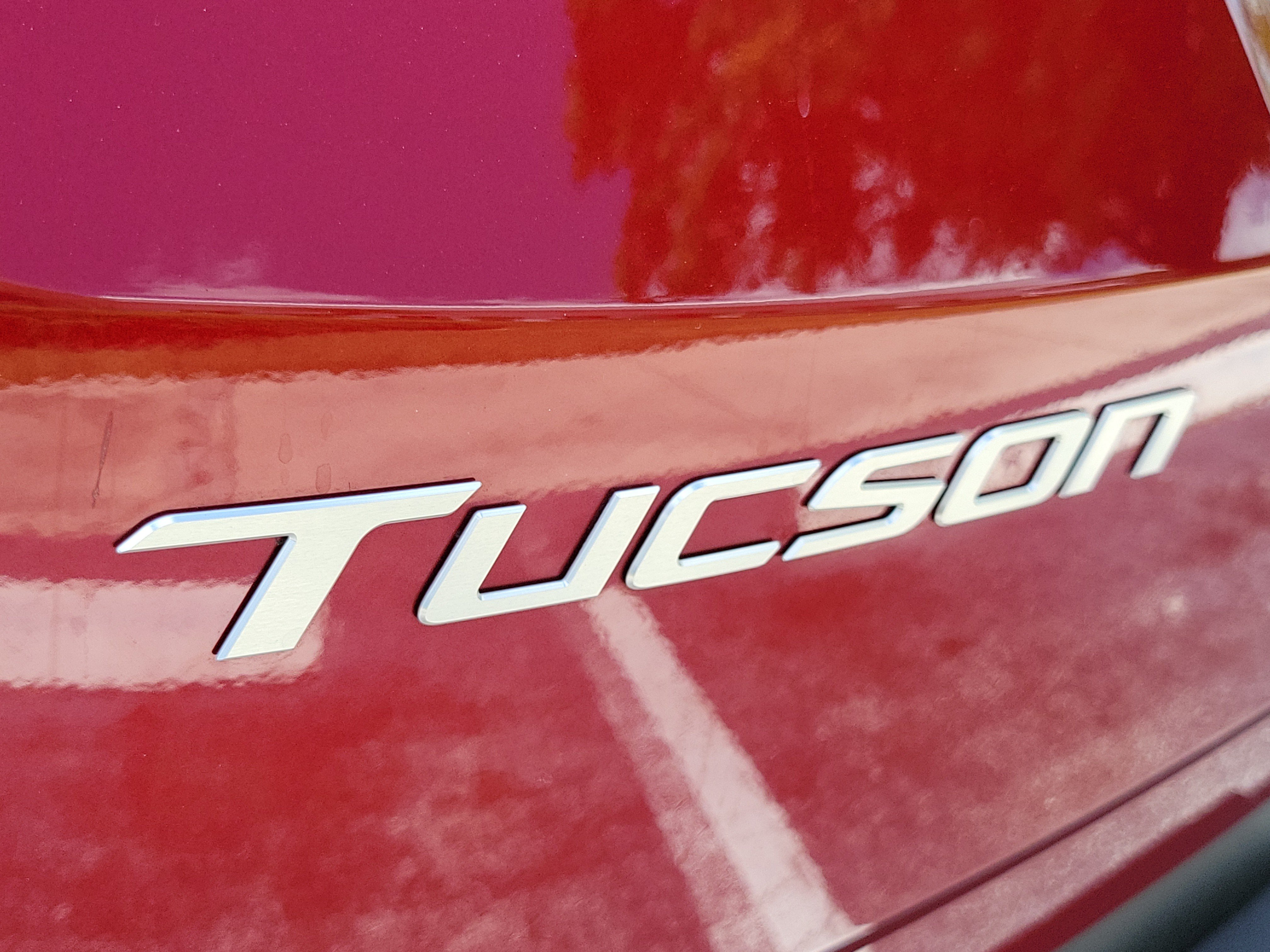 Used 2025 Hyundai Tucson Limited FWD image 11