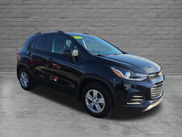 Used 2022 Chevrolet Trax LT w/ Premium Seat Package AWD/4WD image 8