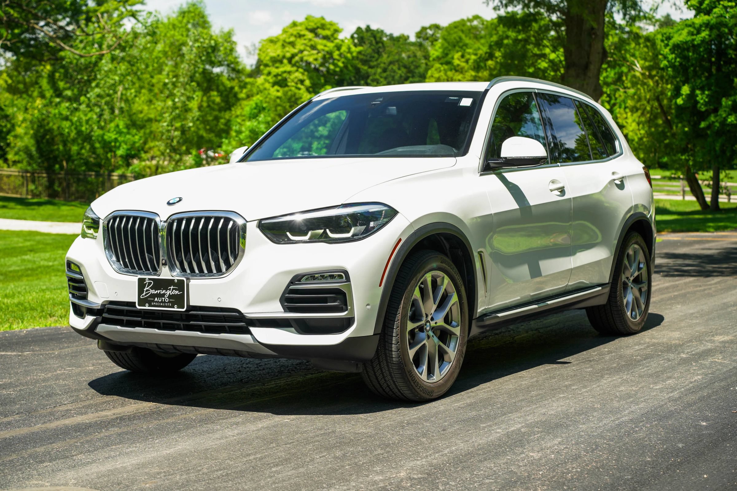 Used 2019 BMW X5 xDrive40i w/ Convenience Package AWD/4WD image 1