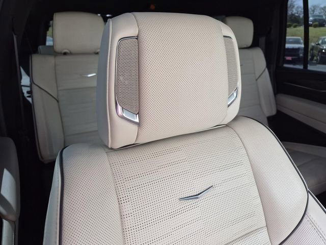 Used 2023 Cadillac Escalade ESV Sport w/ Touring Package image 15
