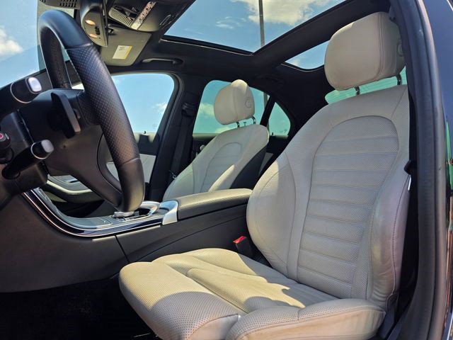Used 2017 Mercedes-Benz C 300 4MATIC Sedan image 25
