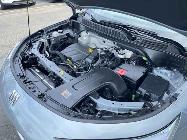 Certified 2025 Buick Envista Avenir FWD image 29