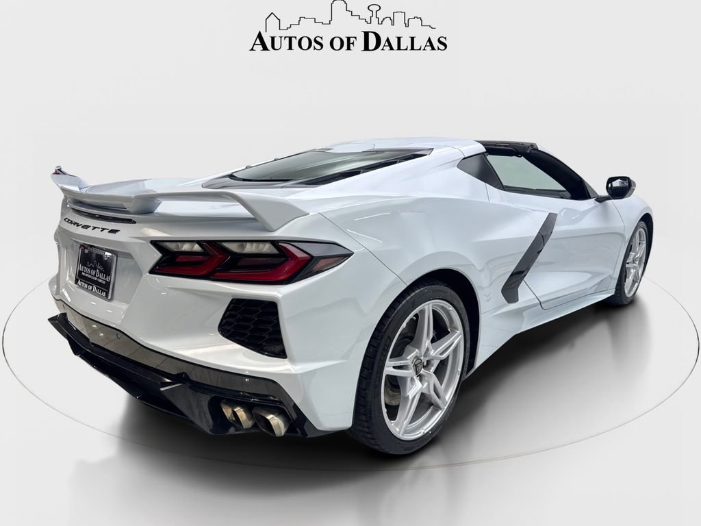 Used 2021 Chevrolet Corvette Stingray Coupe w/ Z51 Performance Package RWD image 6