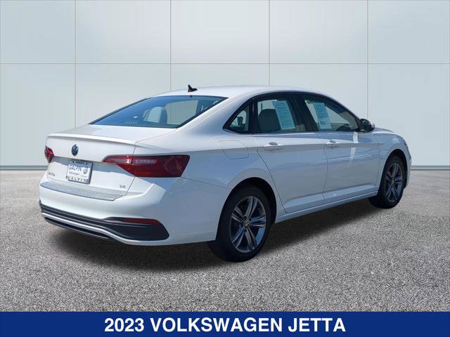 Used 2023 Volkswagen Jetta SE FWD image 5