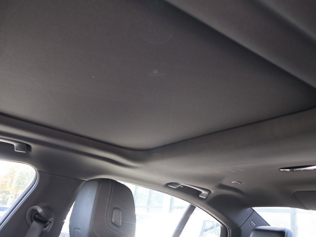 Used 2025 BMW i5 xDrive40 w/ Premium Package image 23