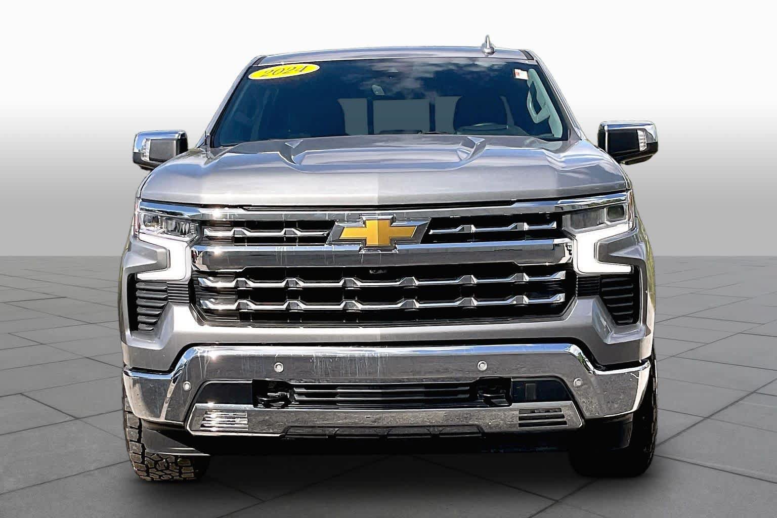 Used 2024 Chevrolet Silverado 1500 LTZ AWD/4WD image 4