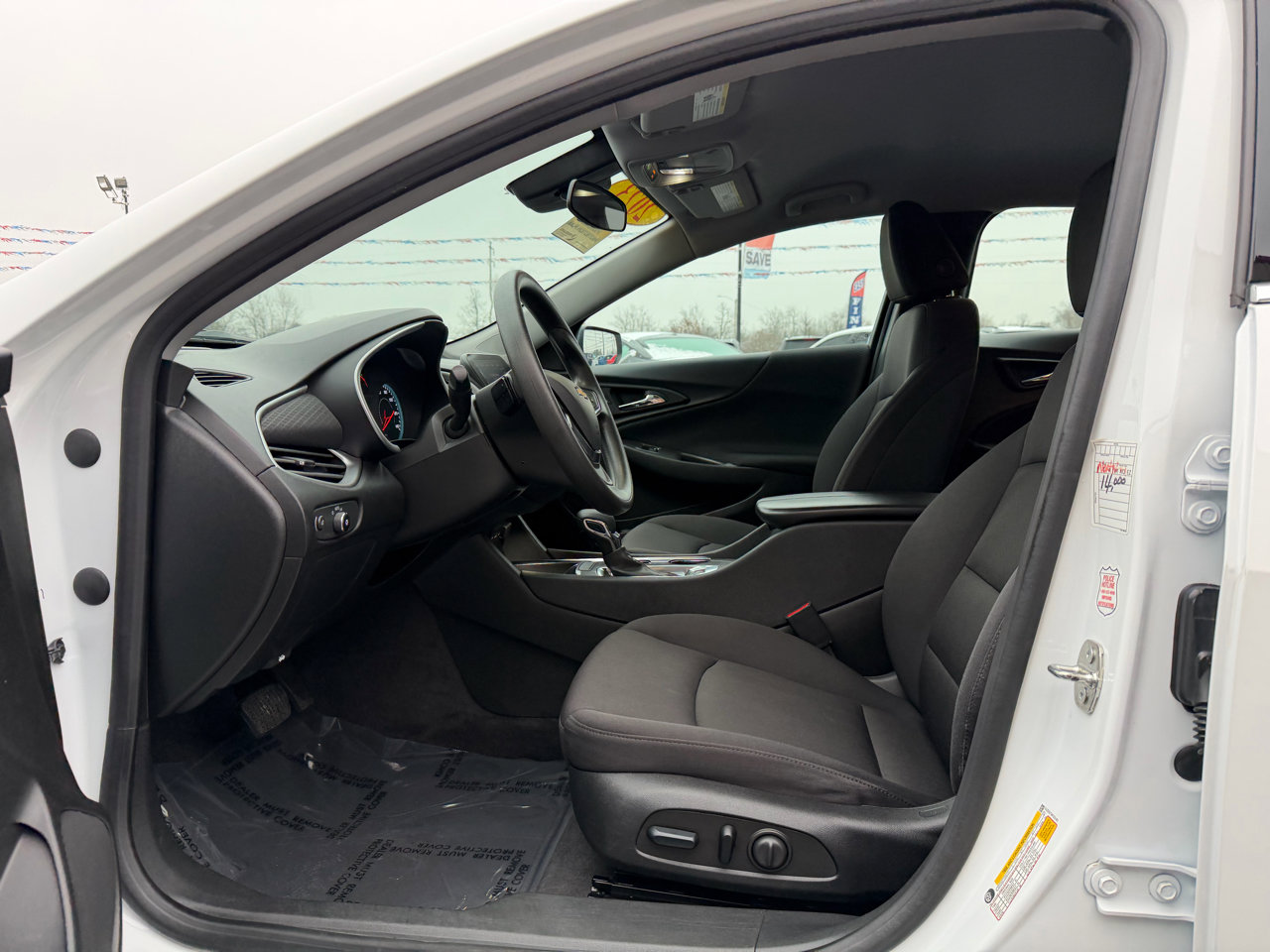 Used 2023 Chevrolet Malibu LT image 13