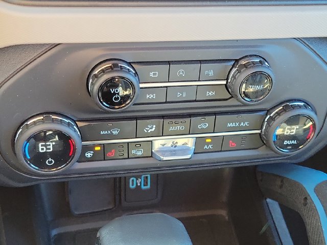 Used 2023 Ford Bronco Wildtrak AWD/4WD image 17