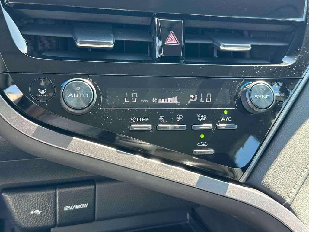 Used 2023 Toyota Camry SE AWD/4WD image 26