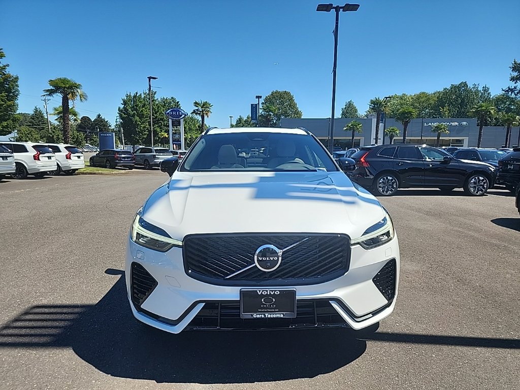 New 2026 Volvo XC60 T8 Plus w/ Climate Package AWD/4WD image 10