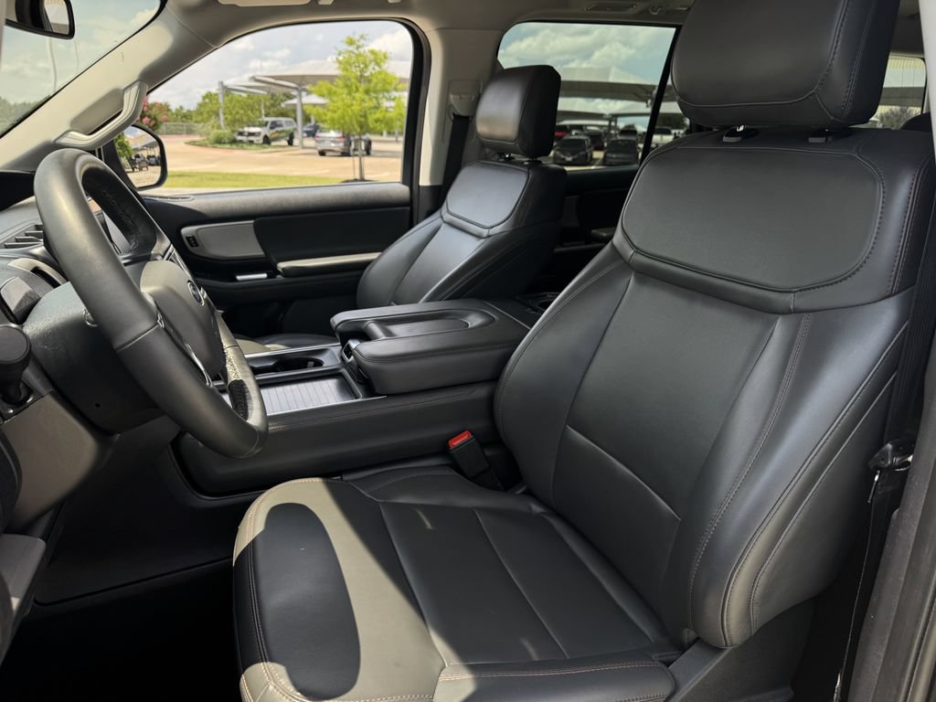 Used 2025 Ford Expedition Active AWD/4WD image 24
