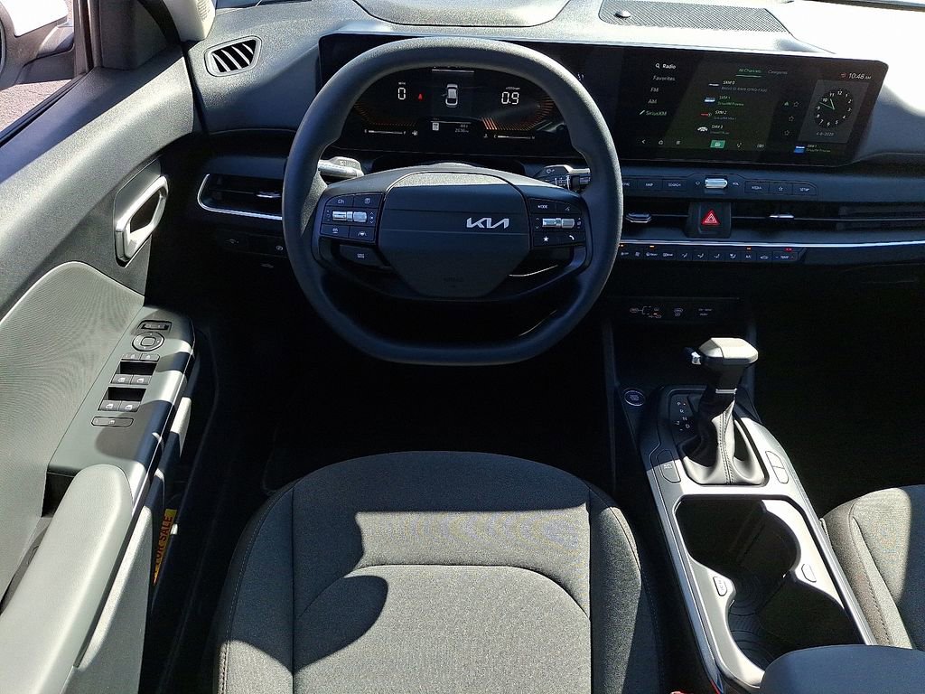 Certified 2025 Kia K4 FWD image 12