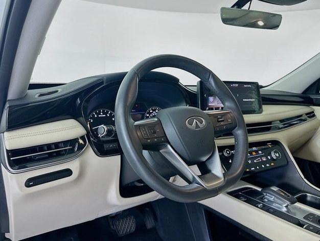 Used 2025 INFINITI QX60 Pure FWD image 7