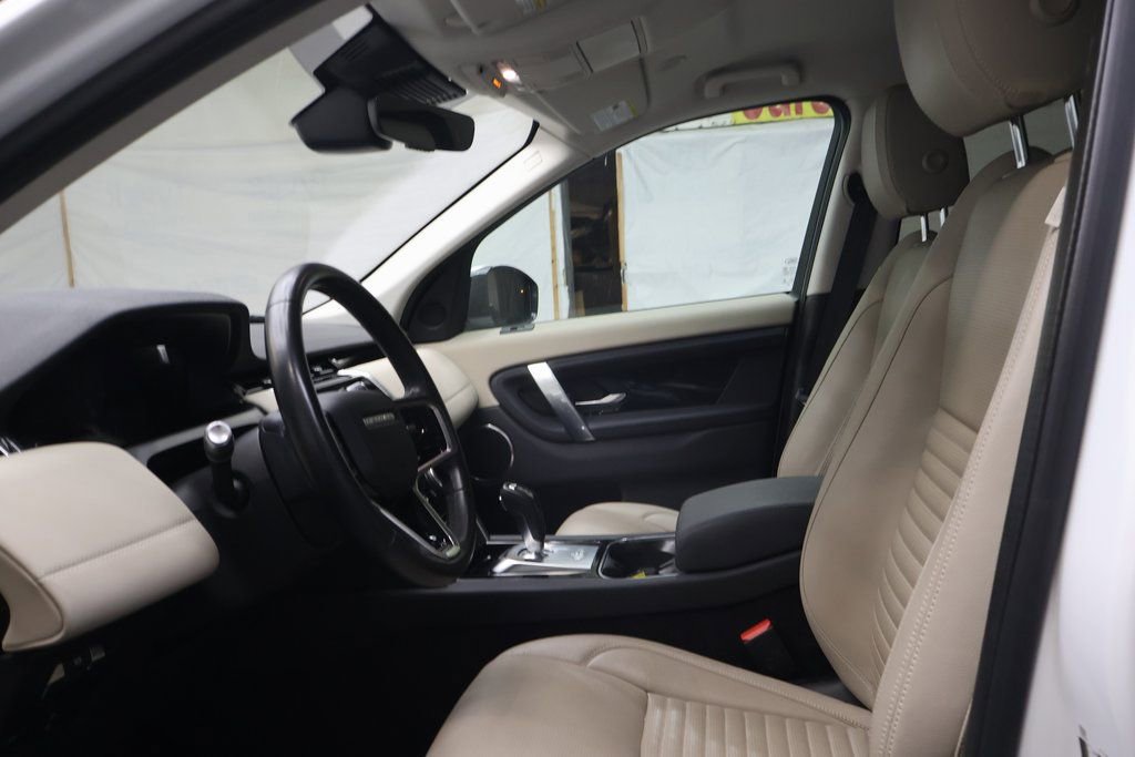 Used 2021 Land Rover Discovery Sport SE image 17