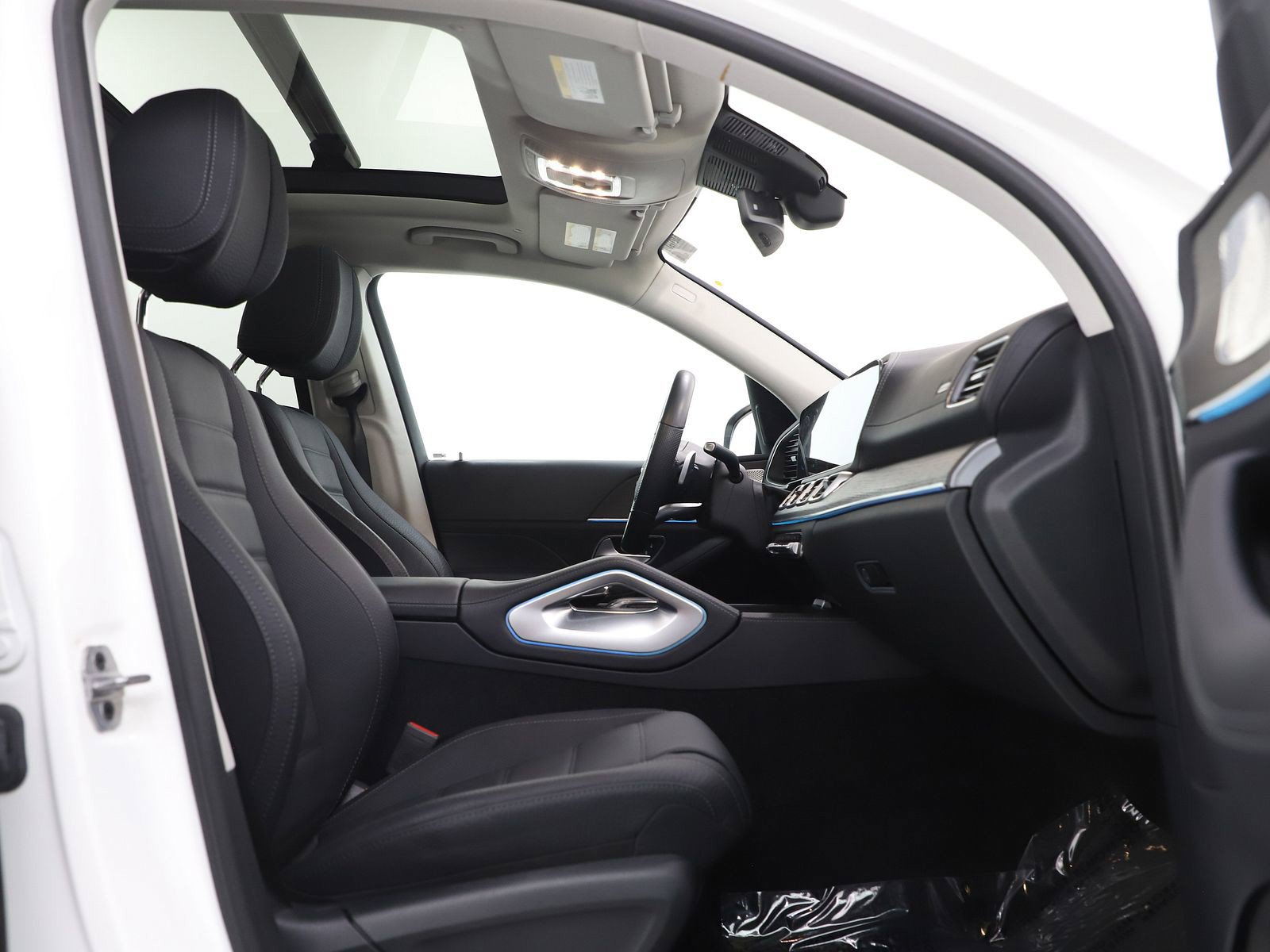Used 2023 Mercedes-Benz GLS 580 4MATIC image 12