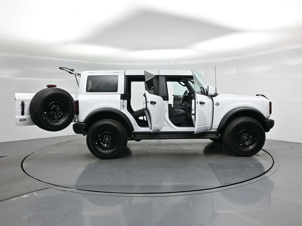 New 2026 Ford Bronco Outer Banks w/ Sasquatch Package AWD/4WD image 4